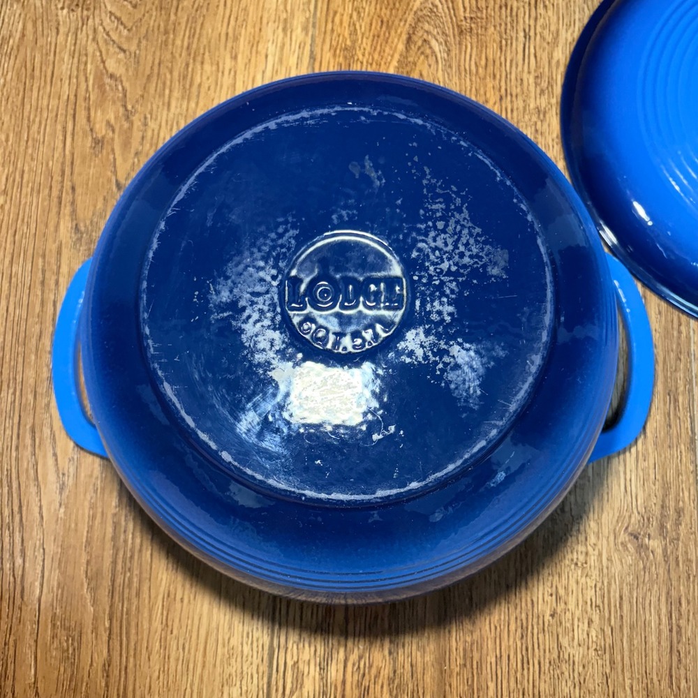 Lodge Caribbean Blue Cast Iron Large 6 Quart Enameled Dutch Oven With Lid READ - Picture 4 of 10